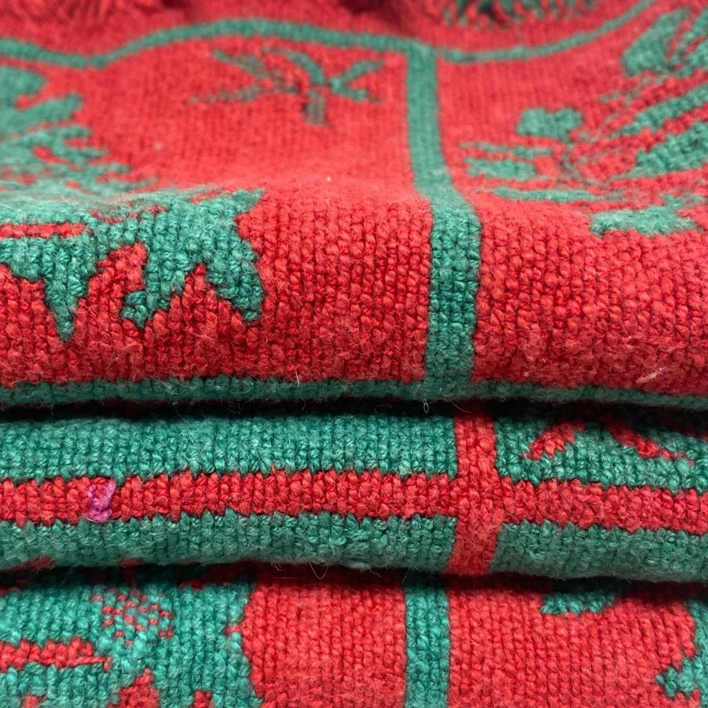 Set of 6 Red Green Tapestry Christmas‎ Placemats Fringed Edges Reversible